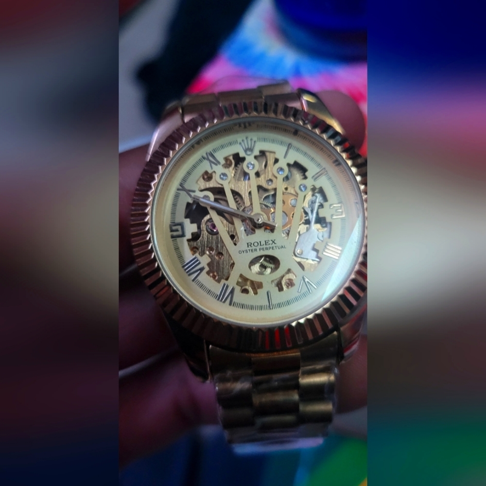Mens watch